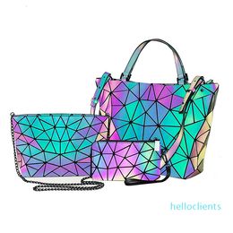 HBP Fashionable three-piece geometric ladies hand bag 2021 new summer luminous bucket bag shoulderbag