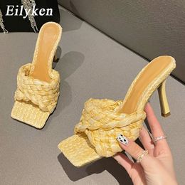 Eilyken 2021 Neue Sommerdesign Weave Square TOE Heels Hohe Qualität Hausschuhe Gladiator Strand Damen Sandale Slides Schuhe