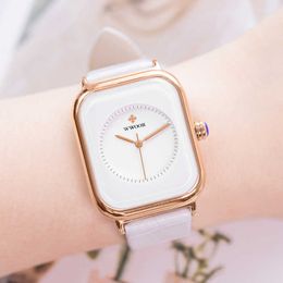 Wwoor Senhoras relógios Branco Quadrado Minimalismo Relógio para Mulheres Marca de Luxo Couro Quartz WristWatch Mulheres Montre Femme 210527