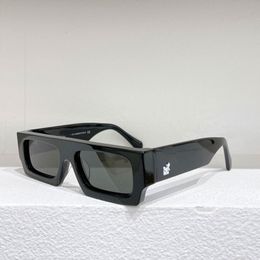Designer Sonnenbrille OMRI006 Klassische schwarze Schwarz-Rahmen-Augenschutzmode I006 OFF SUNGLASESS UV400 Schutzlinsen Männer Brille in Original Box