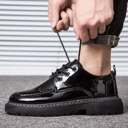 Para mujeres Zapatos Kickers Fragma T patente en Negro