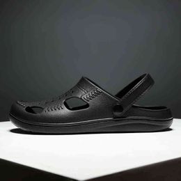 Sandals Men's Summer Breathable Casual Mens Shoes Designer Men Luxury Flat Clogs Slip-on Adult 1211