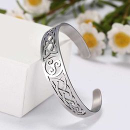 Lemegeton Viking Cuff Bangles Irish Knot Celtics Knot Bracelet Men Women Amulet Talisman Jewelry Stainless Steel Bracelet Q0719