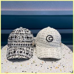 Womens Designer Grid Baseball Hats Fashion Autumn C Brand Caps Designers Hats Mens Fitted Fedora Hat Men Casquette Bonnet Beanies 21080303R