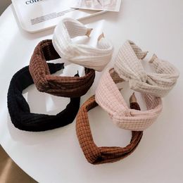 Elegant Retro Women Headband Autumn Winter Solid Color Woolen Cloth Knotted Hairband Wide-brimmed Hair Hoop Hair Accessories