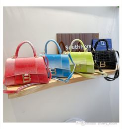 girls princess handbags summer lady letter Pendant casual personality one shoulder crossbody bag woman crocodile pattern small square bags F507