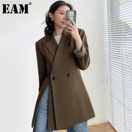 [EAM] Women Double Breasted Coffee Blazer Notched Collar Long Sleeve Loose Jacket Fashion Spring Autumn 1DD5008 211122