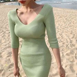 Korean low-cut V-neck thin knit dress female slim summer half sleeve Office Lady knitting Cotton Polyester Sheath 210416