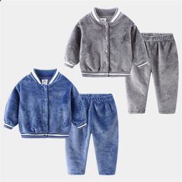 Winter Warm 2 3 4 5 6 7 8 9 10 Years Plus Velvet Thickening Sleepwear Suit Tops+Pants For Kids Baby Boys Pyjamas 2Pcs Sets 210701
