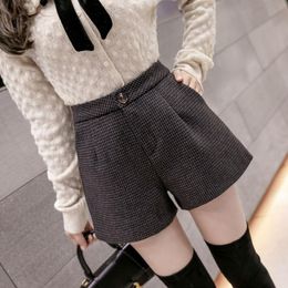 Women's Shorts 2021 Women Tweed Button Pocket High Waist Tailored Autumn Winter Female Wide Leg Plaid Q35