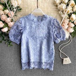 Summer Wear for Women Fashion Round Neck Retro Court Hollow Lace Shirt Short Sleeve Tops Blouse M914 210527