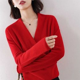 100% Pure Wool Knitted Sweater V-neck Long Sleeve Standard Cashmere Knitwear Winter Fashion Female Jumpers 211011