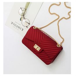2024 Superior Suppliers Handbags Fashion Women ToteBag Shoulder Bags Classic Gold Chain 26cm Velvet Bag Heart Style Woman Handbag Messenger HotSale