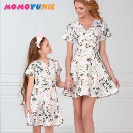 Mother Daughter Dresses Matching Summer Clothes Family Look Girl and Mother Dress mommy children Beach Dresses Outfits 210713