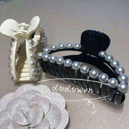 8X4.3CM Fashion vintage pearls acryic Hair Claw engraved C selection clamps 2C classic hair Accessories VIP