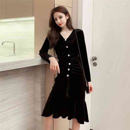 Autumn Winter Women's Dress Korean Style Solid Color V-neck Long-sleeved Bottoming Female Fishtail es QX922 210507