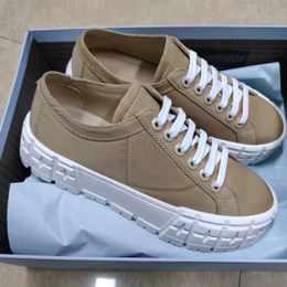 Mens Womens Wheel Cassetta Platform Sneakers Thick Rubber Bottom Trainer Canvas Runner Trainers Luxury Casual Shoes With Box 263