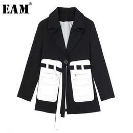 [EAM] Women Black Pocket Split Temperament Blazer Lapel Long Sleeve Loose Fit Jacket Fashion Spring Autumn 1S394 210930