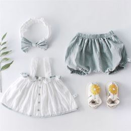 Summer 0-3 Yrs born button Suit Cotton Girl Baby Sleeveless Suspenders Top Bread Shorts Headband Three Piece Set 210417