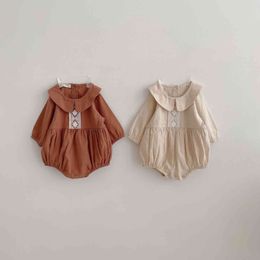 Spring Autumn Korean style lace patchwork long sleeve coveralls Baby girls cute solid color cotton bodysuits 210508