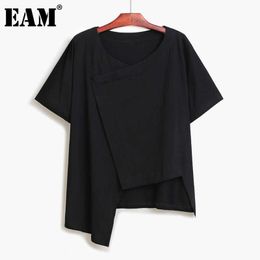 [EAM] Women Black Big Size Casual Irregular Spliced Cross T-shirt V-Neck Short Sleeve Fashion Tide Spring Summer 2021 1DD8193 Y0621