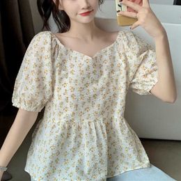 Vintage Square Collar Short Floral Blouse Sweet Puff Sleeve Women Casual Korean Tops Spring Elegant Party Clothes Lady 210604