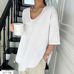 Korean V-neck White Cotton T-shirt Top Women Summer Half Sleeve Loose Tshirt Arc Line Solid Tee Shirt Femme 13683 210512