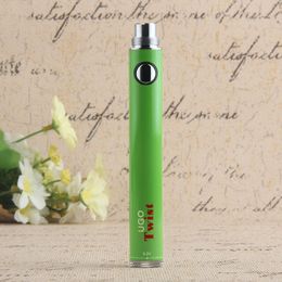 MOQ 20 Stück authentische EVOD Twist 510 Gewinde UGO Vape-Batterien + USB-Ladegerät Variable Spannung 3,3 ~ 4,8 V Ego Passthrough Oil Vaper Pens Batterie für alle E-Zigaretten-Zerstäuber der Serie