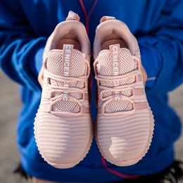 2021 High Quality For Mens Women Knit Running Sport Shoes Pink Grey Breathable Comfortable Couples Outdoor Trainers Sneakers SIZE 35-46 Y-H1503
