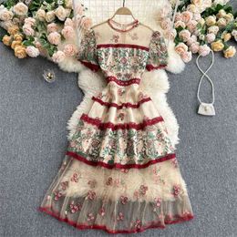 Spring Summer Elegant Lace Floral Embroidery Patchwork Party Dress Women Vintage Ladies Boho Beach Holiday Long Robe 210514