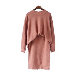 PERHAPS U Women Knit Brown White Black Coral Crew Neck Long Sleeve Pullover Knee Length Pencil Skirt Two Piece Set Solid T0047 210529