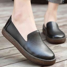 Women Causal Flats Shoes Slip On Female Shoes 2021 Women's Moccasins Leather Women Loafers Comfort Flats Woman Chaussure Femme C0410