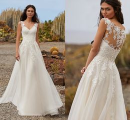 Bohemian Bridal Gown Simple A Line Wedding Dresses 2022 V Neck Sleeveless Lace Applique Sweep Train For Women Vestidos De Noiva