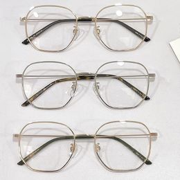 Fashion Design Mens Womens Flat eyeglasses GG1125OA Square Frame Simple Style Transparent Glasses Top Quality Original Box