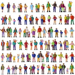 P100W 100pcs Model Trains 1 87 Painted Figures HO TT Scale Standing People Assorted Poses 220715