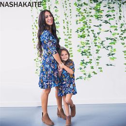 NASHAKAITE Mom and daughter Dress Half Sleeve Blue Floral Printed Mini Dress Mother and daughter clothes Mommy and me clothes 220531