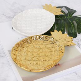 Dishes & Plates Golden Pastry Heart Plate Fruit Ceramic Pineapple Shape Storage Tray Jewelry Kitchen Accessories