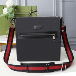 Luxury Designers Shoulder Bags Messenger Men's Handbags Three Style Backpack Tote Crossbody Purses Womens Leather Clutch