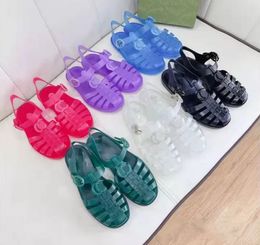 Designers clássicos femininos de borracha de borracha de sândalo Jelly Sandals Beach Shoe casual calça alfabeto rosa Candy Coldy Colors Outdoor Roman Shoes