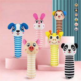 Baby Animal Hand Bell Rattle Soft Toy born Mobiles Toys Cute Plush 0-12 Months Christmas Gift 220428