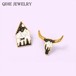 Pins Brooches Forest Animal Enamel Bull Head Dark Night Mountain Backpack Clothes Badge Lapel Pin Jewellery Gift For FriendsPins