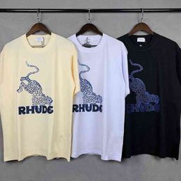 -Diseñador de moda Hombres Chaopai Gaojie American Rhude Leopard Impresión Impresión Camiseta de manga corta de cuello redondo para hombres