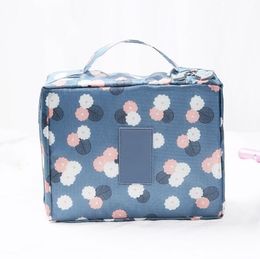 Travel Toiletry Bag Women Make up Organizer for Girls Nylon Waterproof Outdoor Multifunction Cosmetic Bags