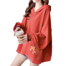 Chinese Style Lucky Carp Embroidery Loose Hoodies Women Drop Shoulder Buckle Tassel Hooded Sweatshirt Female Vintage Clothes 220815