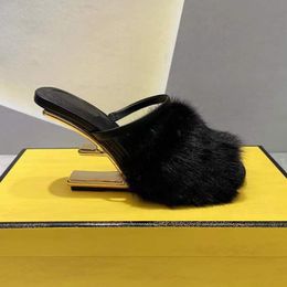 Скульптурные меховые тапочки-мулы на высоком каблуке Металлические высокие каблуки с открытым носком Слипоны Сандалии из норкового волоса для женщин Фабрика дизайнерской обуви