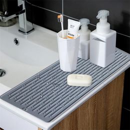 Silicone Square Dish Drying Mat Drain Pad Water Filter Table Placemat Kitchen Heat Resistant Protection Durable Kitchenware 220722