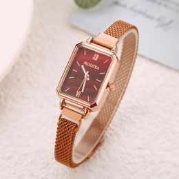 Hot Women Watches Fashion Square Ladies Quartz Watch Bracelet Green Dial Simple Rose Gold Magnet Buckle Mesh Belt Luxury Watch