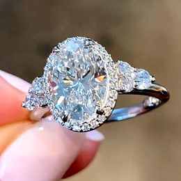 Wedding Rings Gorgeous Oval CZ Female Engagement Exquisite Design Luxury Elegant Women Dazzling Accessories JewelryWedding