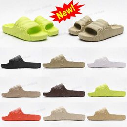 2022 new series lemon green Slipper Clog Comfortable Slides lady sandal acoustic eva resin Black sand Slippers Woman Man bone Designer Beach