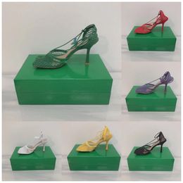 2023 designer Donna tacco alto Sandali Pantofole Sandalo in pelle diapositive Top Designer Ladies party Wedding Dress Shoes